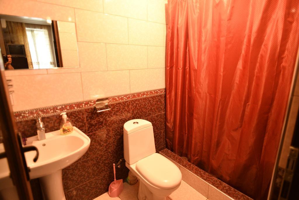 Guesthouse Gia Tbilisi Exterior photo