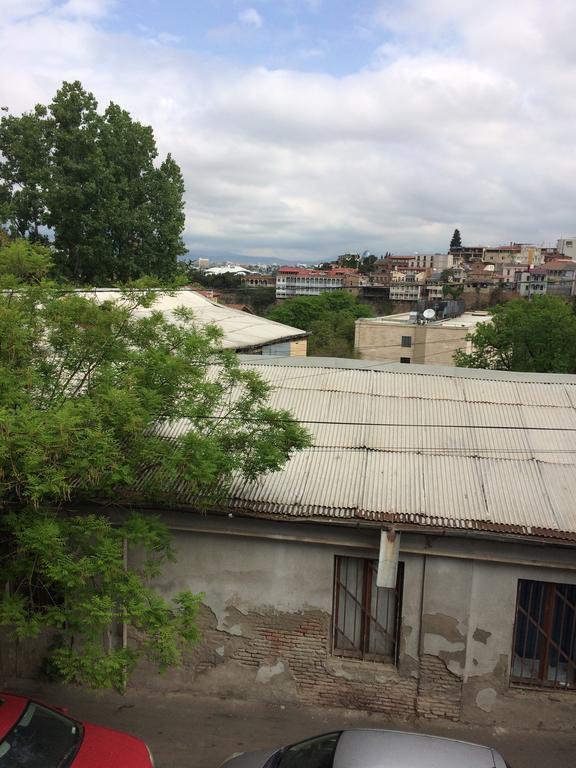 Guesthouse Gia Tbilisi Exterior photo