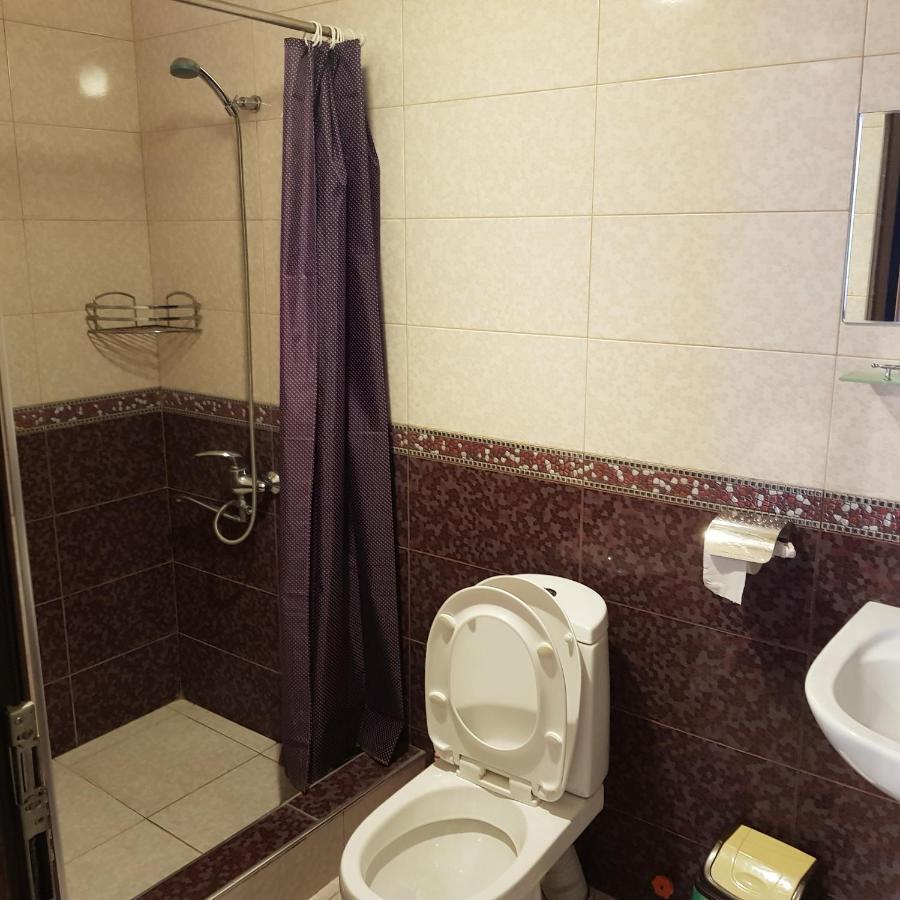 Guesthouse Gia Tbilisi Exterior photo